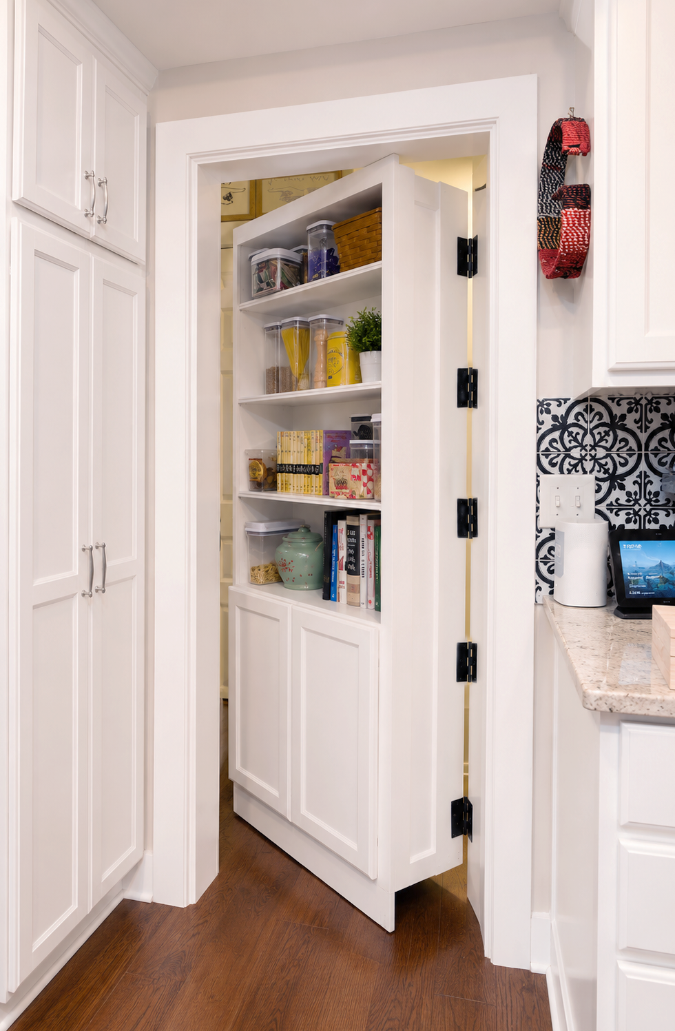 Bookcases &mdash; custom carpentry Kentucky