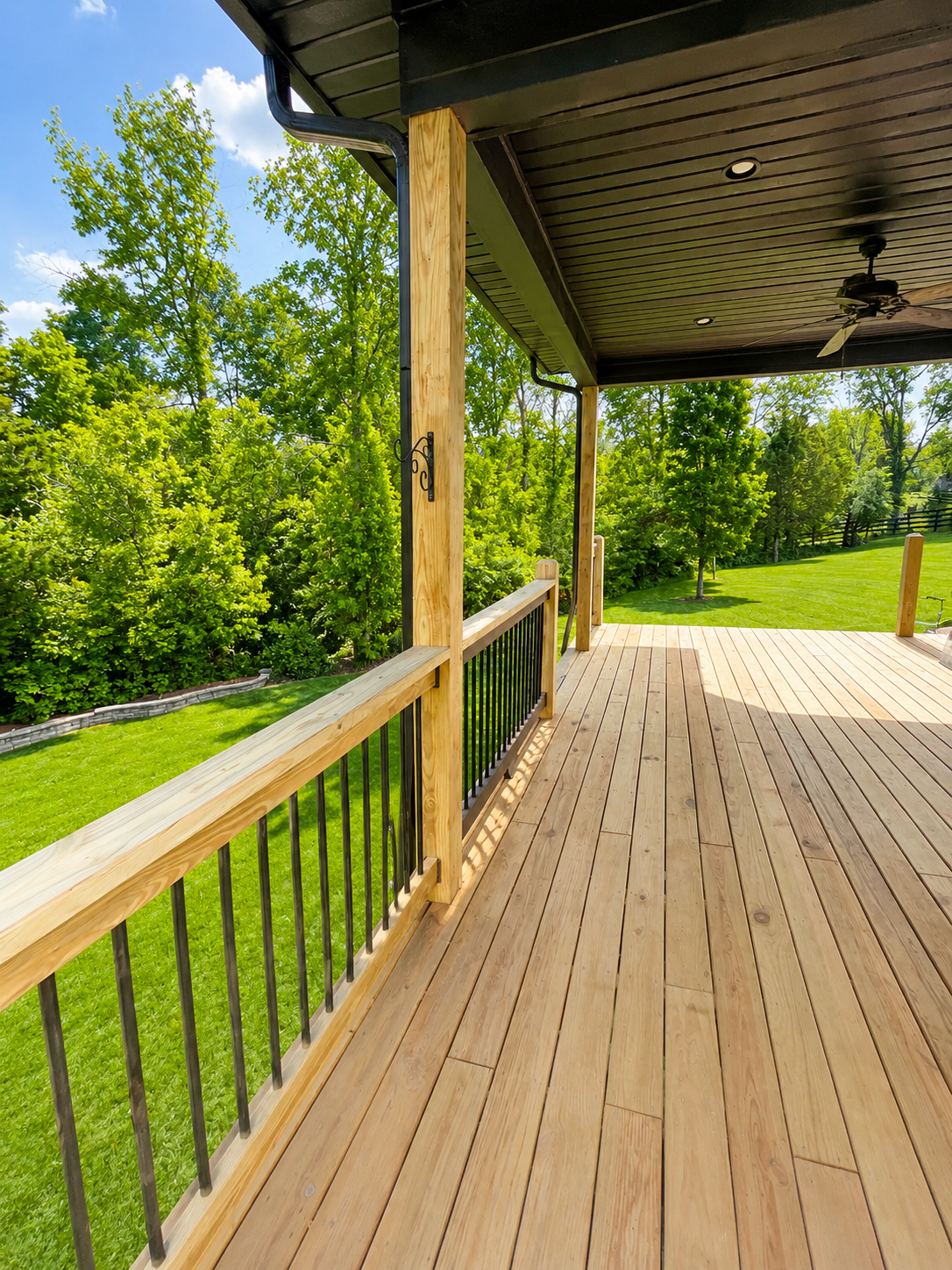Decks & Porches &mdash; custom carpentry Kentucky