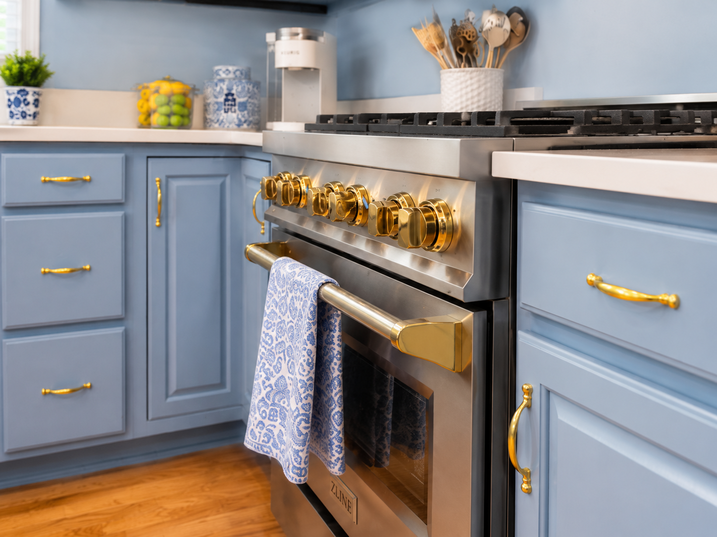 Kitchen Cabinets Remodel and painting_3